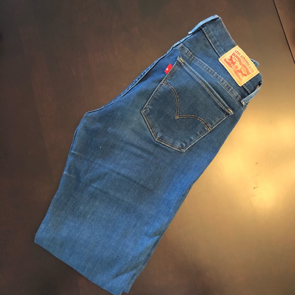 Levi’s 710 Super Skinny Jeans💛✨